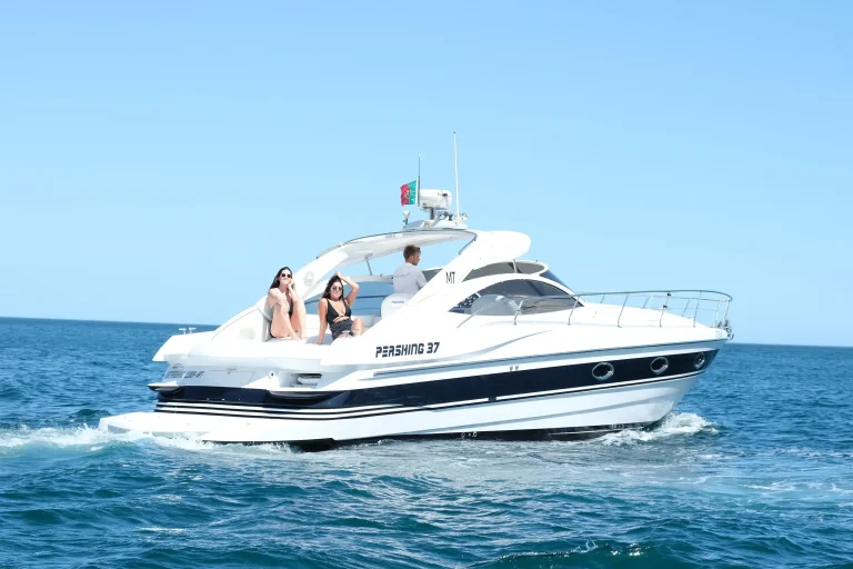 Yacht Pershing 37