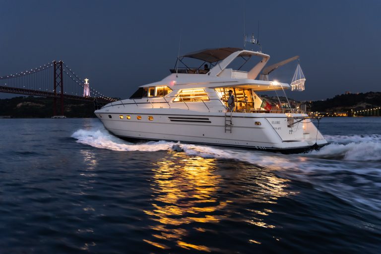 Yacht Princess 65 – motor yacht charter in Lisbon, photo 7 | GMS Yachting