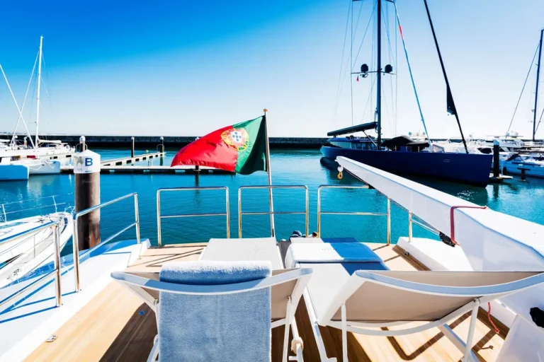 SuperYacht Falcon 82 – motor yacht charter in Cascais, photo 6 | GMS Yachting
