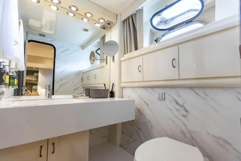 SuperYacht Falcon 82 – motor yacht charter in Cascais, photo 14 | GMS Yachting