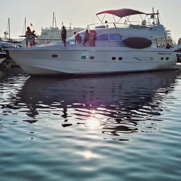 Yacht Flybridge 65 – yacht charter in Vilamoura, photo 6 | GMS Yachting
