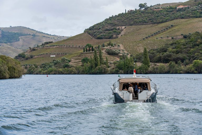 Yacht Jetten 44 – yacht charter in Porto, photo 2 | GMS Yachting