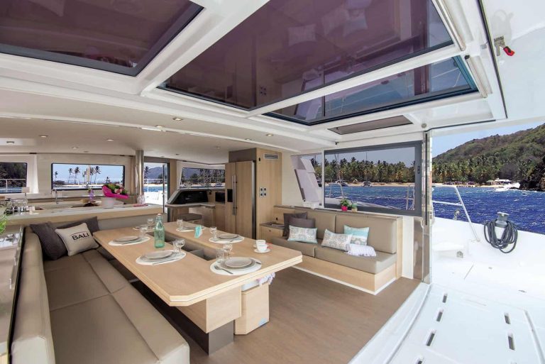 Catamaran Bali 54
