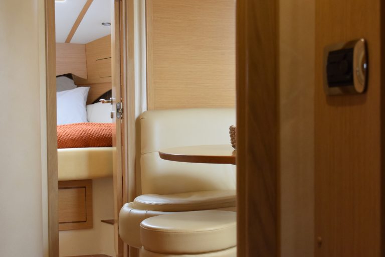 Yacht Primatist G41 – motor yacht charter in Lisbon, photo 12 | GMS Yachting
