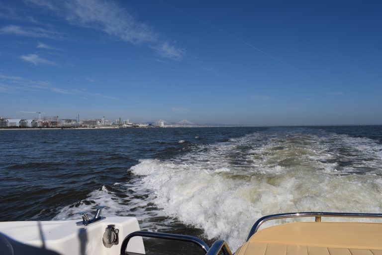 Yacht Primatist G41 – motor yacht charter in Lisbon, photo 17 | GMS Yachting