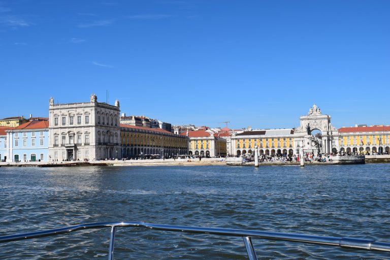 Yacht Primatist G41 – motor yacht charter in Lisbon, photo 19 | GMS Yachting