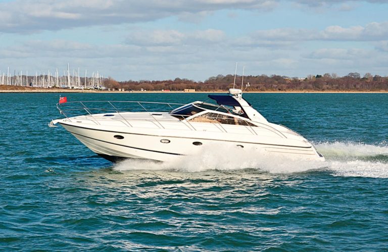 Yacht Princess V42 – private yacht rental in Vilamoura with skipper | GMS Yachting