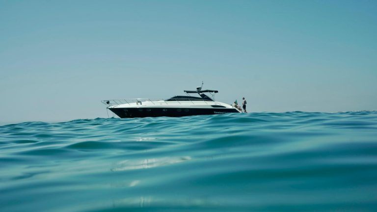 Yacht Princess V55 – yacht charter in Vilamoura, photo 1 | GMS Yachting