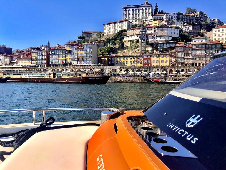 Yacht Invictus TT460 – yacht charter in Porto, photo 16 | GMS Yachting