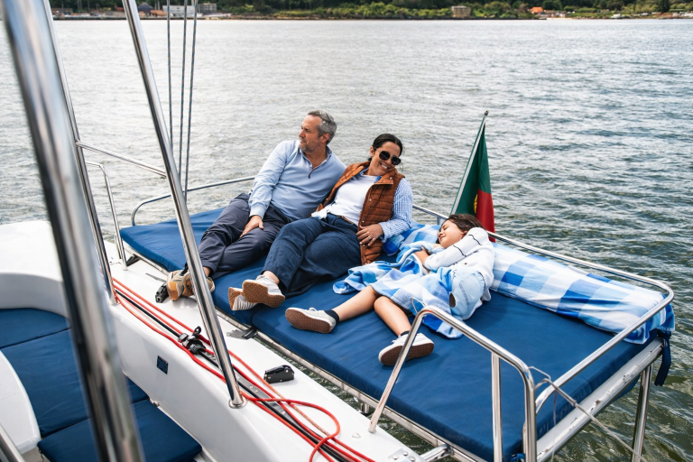 Lagoon 38 – catamaran charter in Lisbon, photo 4 | GMS Yachting