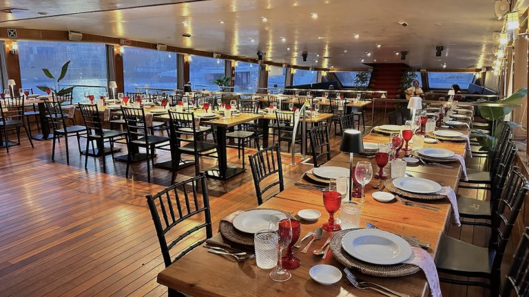 LVT Lisbon – event boat charter in Lisbon, photo 4 | GMS Yachting