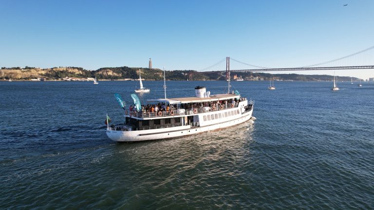 Evo Lisbon – event boat charter in Lisbon, photo 4 | GMS Yachting