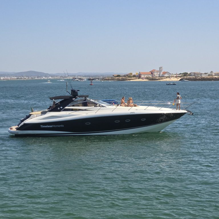 Yacht Sunseeker Portofino 53 – yacht charter in Vilamoura, photo 2 | GMS Yachting