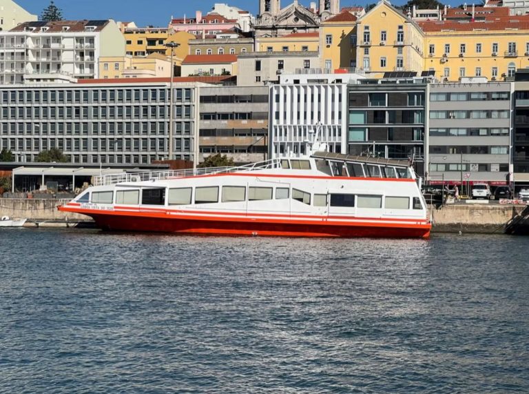 LVT Lisbon – event boat charter in Lisbon, photo 6 | GMS Yachting