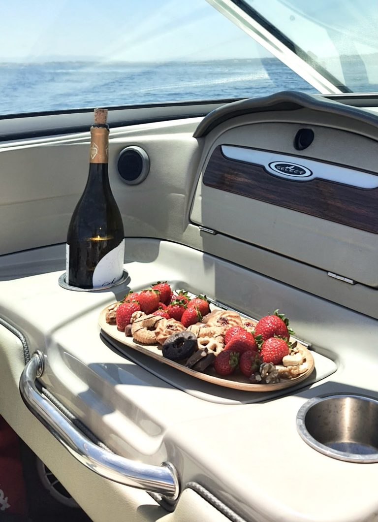Sea-Ray Boat – motor yacht charter in Lisbon, photo 3 | GMS Yachting