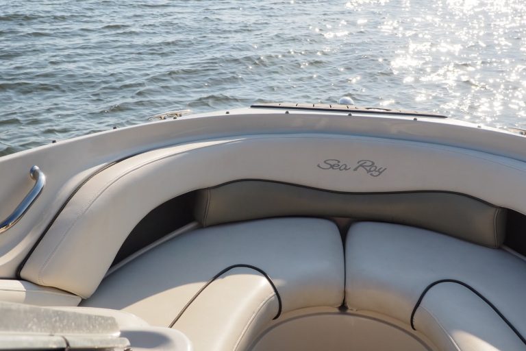 Sea-Ray Boat – motor yacht charter in Lisbon, photo 17 | GMS Yachting