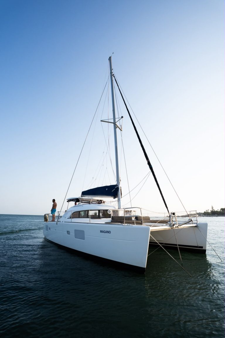Lagoon 38 – catamaran charter in Lisbon, photo 6 | GMS Yachting