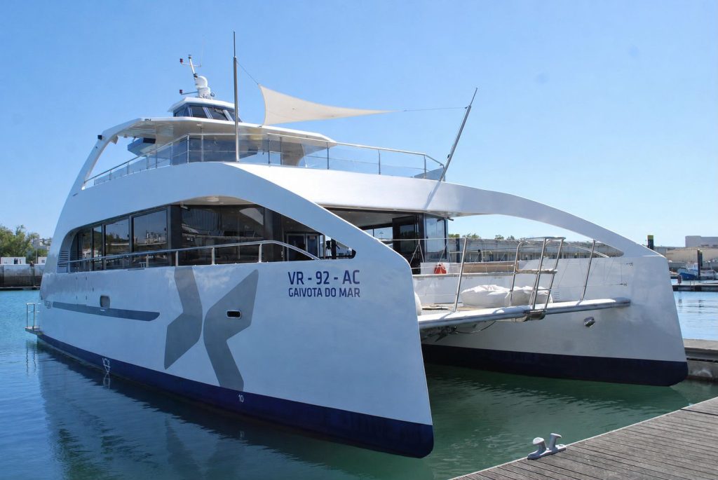 Seagull Catamaran – private event boat rental in Lisbon with skipper | GMS Yachting