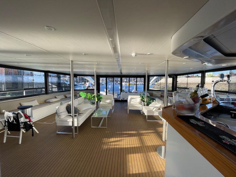 Seagull Catamaran – event boat charter in Lisbon, photo 4 | GMS Yachting