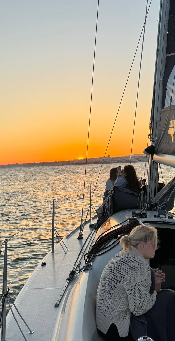 R Sailing Boat – sailboat charter in Lisbon, photo 7 | GMS Yachting