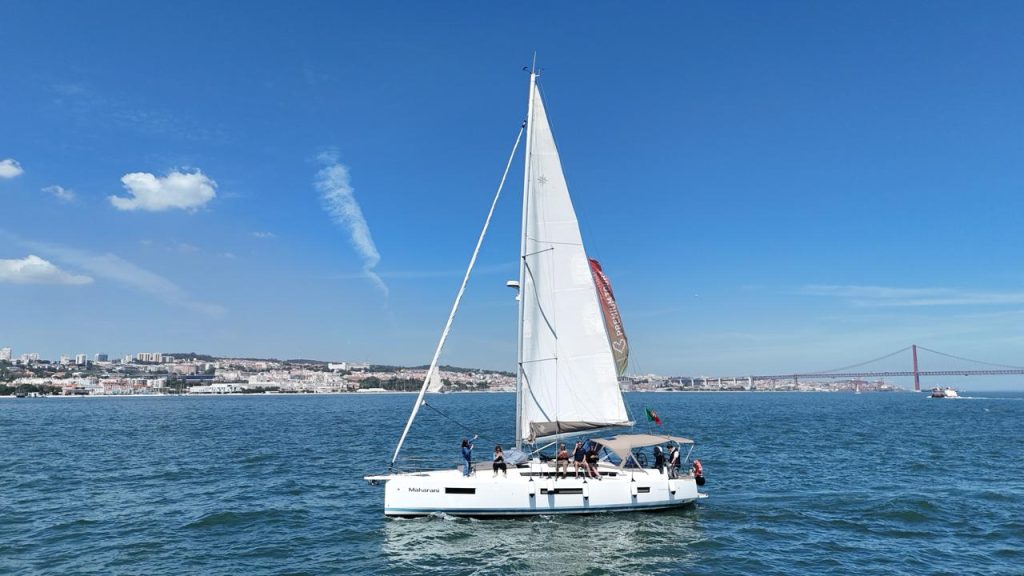 Sailboat Maharani – private sailboat rental in Lisbon with skipper | GMS Yachting
