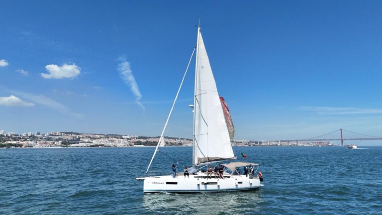 Sailboat Maharani
