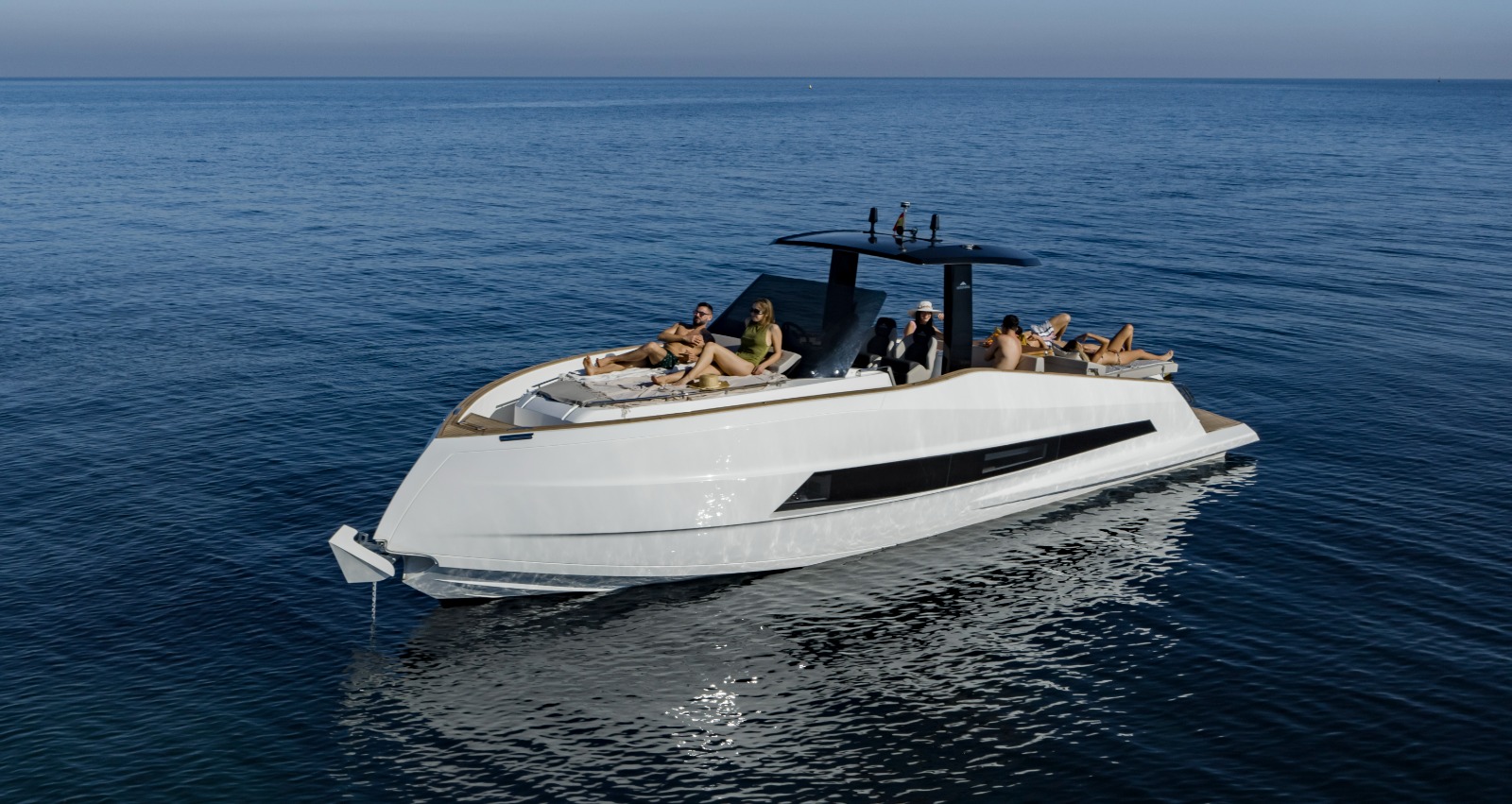 Yacht Astondoa 377