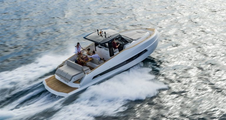 Yacht Astondoa 377 – yacht charter in Lagos, photo 9 | GMS Yachting
